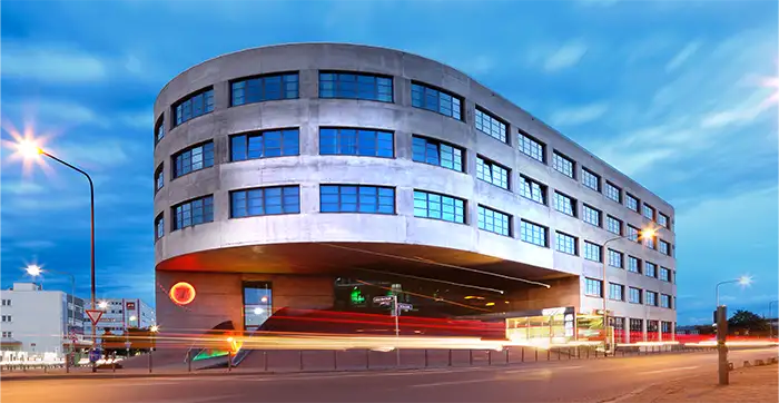 Ufo Gebäude - office profis GmbH - Frankfurt am Main 2